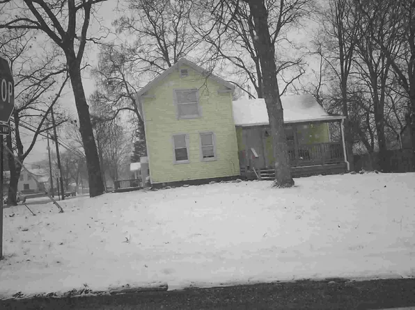 1003 N Broad St, Adrian, MI 49221