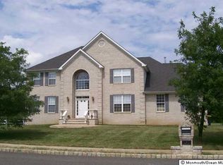 3 Lowry Ln, Marlboro, NJ 07746