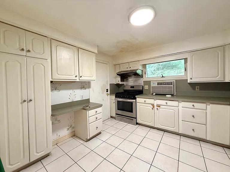 487 Lowell Ave #2 — Photo 12