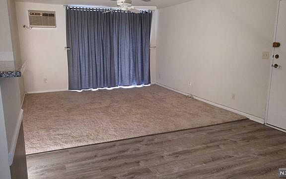 5th image of 464 Liberty St APT 206