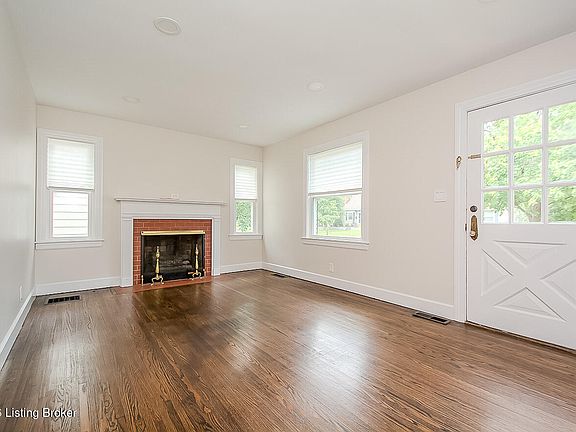 2nd image of 4214 Churchill Rd