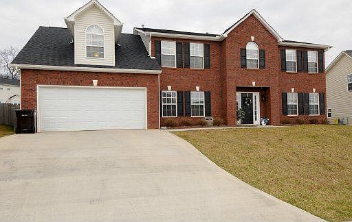2nd image of 1425 Caribou Ln