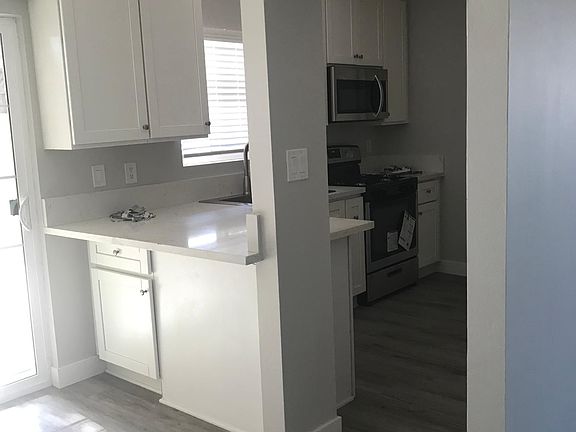 4th image of 4657 Tujunga Ave APT 101
