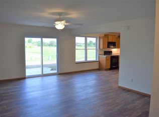 3312 Boulder Ridge Dr, Champaign, IL 61822