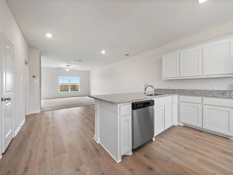 Delano Estates — Photo 68