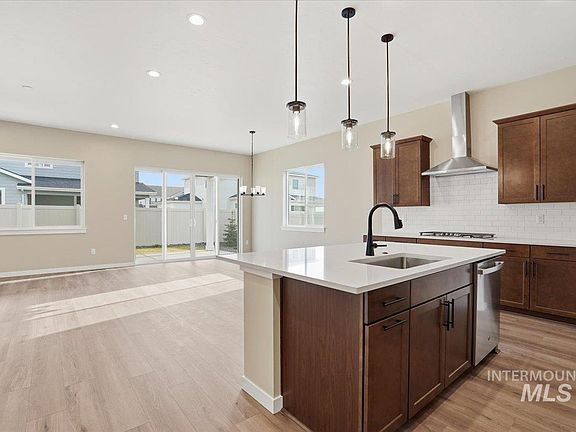 6th image of this home