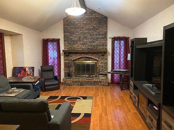 5th image of 2731 S Cogan Dr