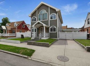 1011 Bay 24th St, Far Rockaway, NY 11691
