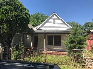 618 S Mill St, Kansas City, KS 66105