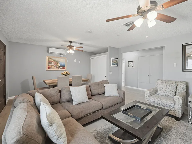 52275 Avenida Vallejo — Photo 3