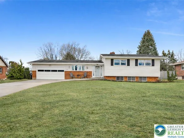 1655 Mark Twain Cir, Bethlehem, PA 18017