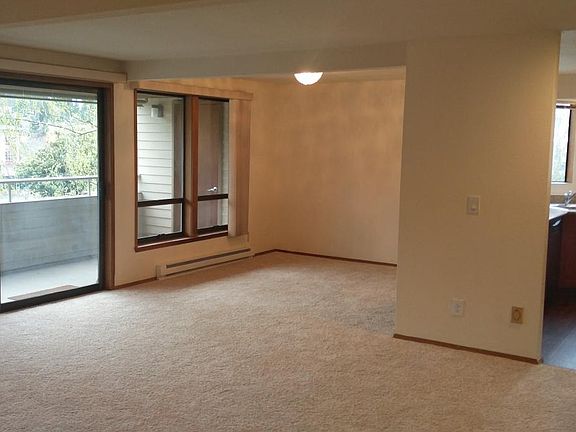 3rd image of 3055 80th Ave SE APT 206