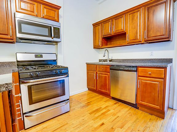 5th image of 465 Kosciuszko St #4