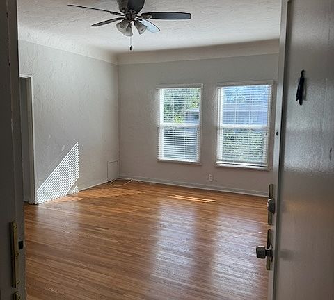 2nd image of 1724 Huntington Dr APT 25