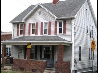 66 3rd St, California, PA 15419