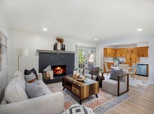 3213 NW Canterbury Rd, Blue Springs, MO 64015