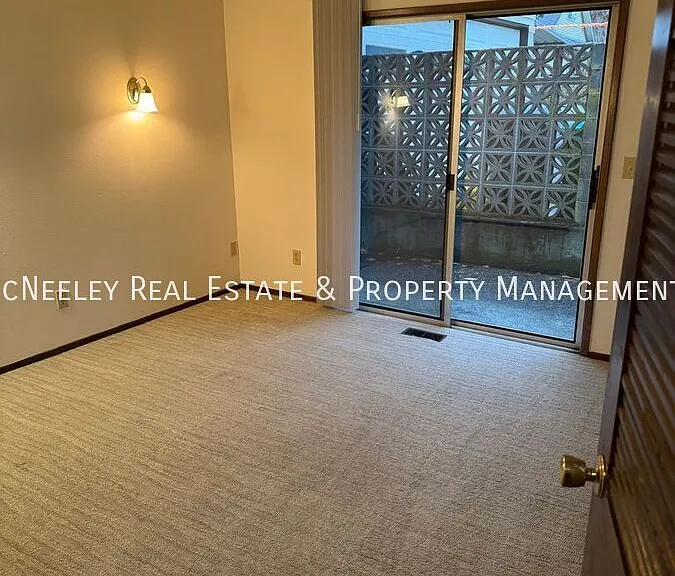 5238 SE 33rd Ave — Photo 10