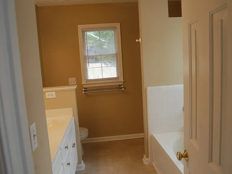 3304 Northbrook Dr — Photo 11
