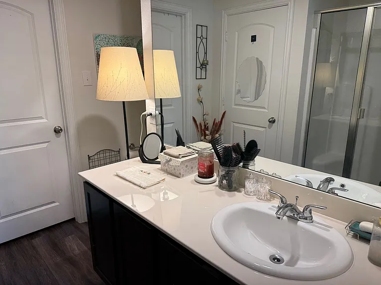 100 N Creek Dr — Photo 21