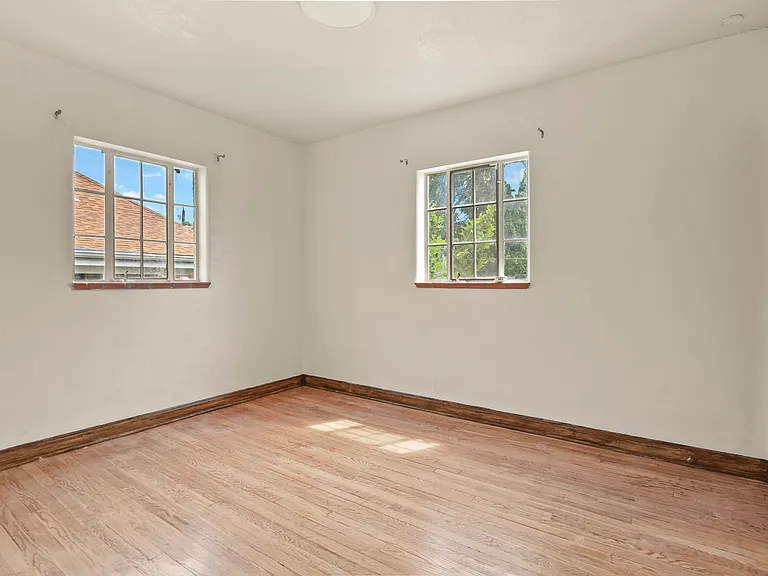 320 S Dale Ct #A — Photo 12