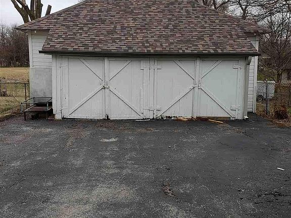 2nd image of 5016 Florence Blvd