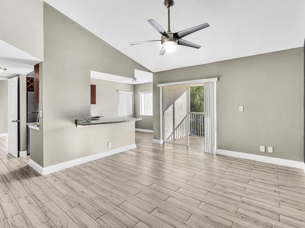 5686 Rock Island Rd APT 127