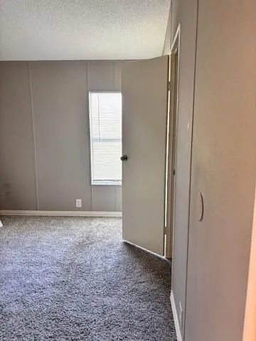 127 Country Oaks St — Photo 3