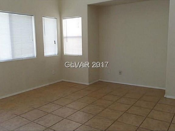 5th image of 10563 Pueblo Springs St