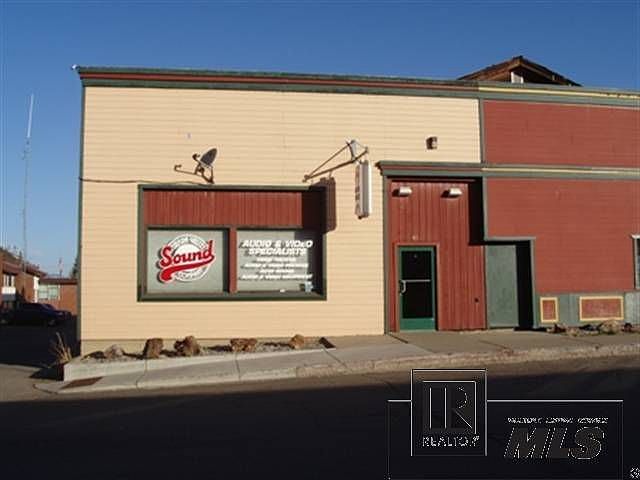 2nd image of 45 9th St