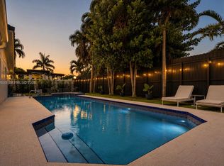 Country Club Of Miami Est, Hialeah, FL 33015