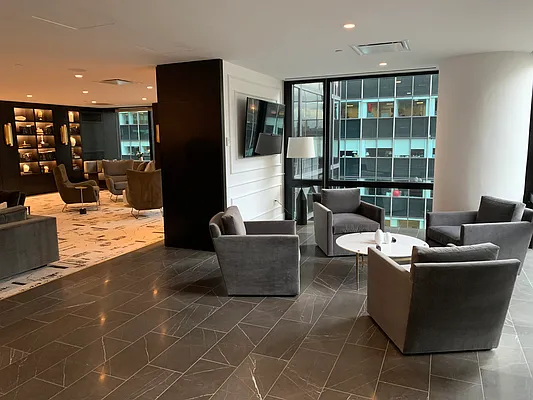 Rented by iAdvise Real Estate LLC | media 44