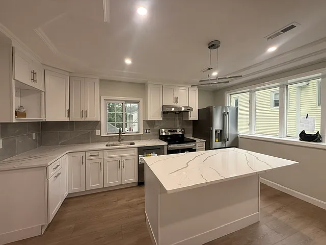 52 Holbrook Ave #2 — Photo 2