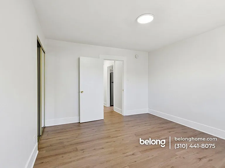 1474 W Vernon Ave #3 — Photo 14