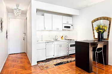 Rented by City Connections Realty