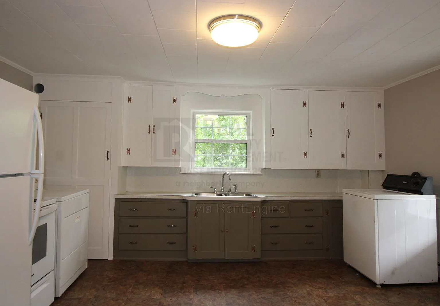 3 bed, 1.0 bath, $1,975 — Photo 4