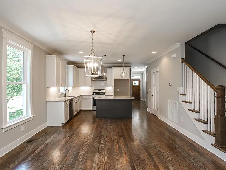 2000B Hutton Dr — Photo 4