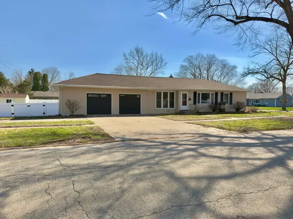 1311 Theodore St, Loves Park, IL 61111