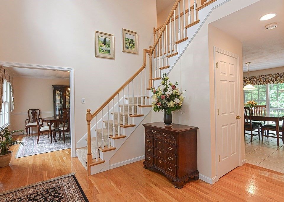 19 Douglas Dr, Mansfield, MA 02048 Zillow