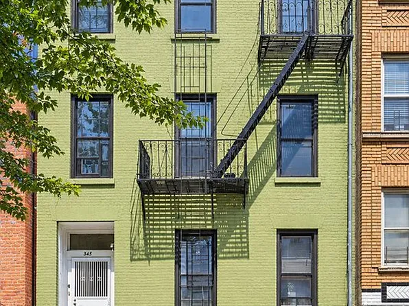 345 S 1st St, Brooklyn, NY 11211