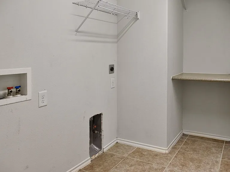 13600 Breton Ridge St #20B — Photo 31