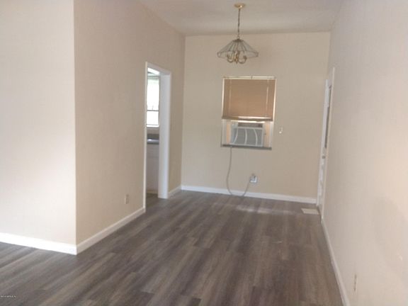 2nd image of 1028 Underhill Dr
