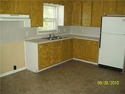 3rd image of 1217 Bradyville Pike