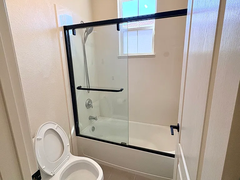 2211 Beech Cir — Photo 10