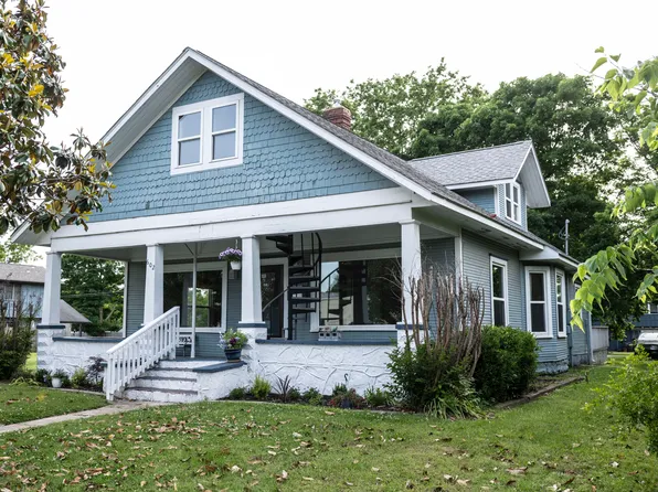 602 S Grand St, Grove, OK 74344