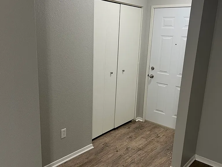 The Fountains Apartments — Photo 20