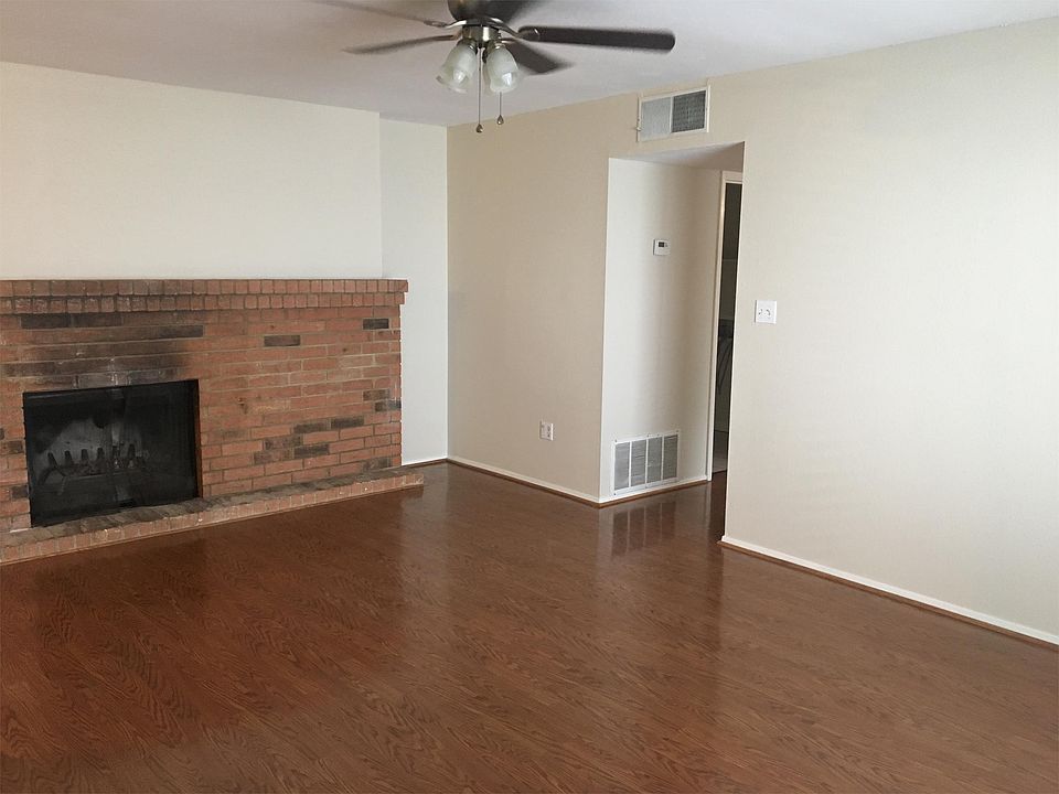 2nd image of 506 8th Ave