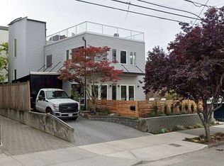 3014 Alki Ave SW, Seattle, WA 98116