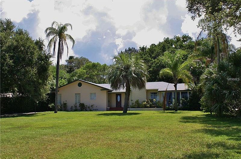 1st image of 235 1/2 Edgewater Dr