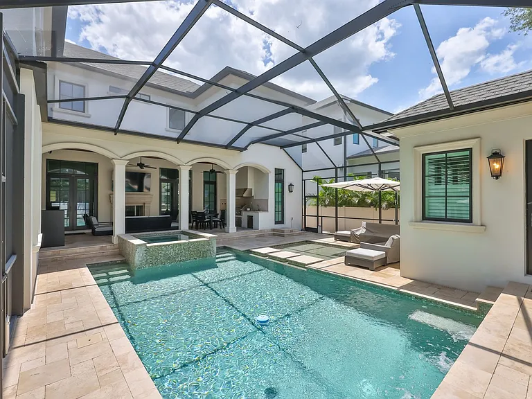 629 Riviera Dr — Photo 43