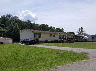 2448 Ernest Huss Ln, Lincolnton, NC 28092